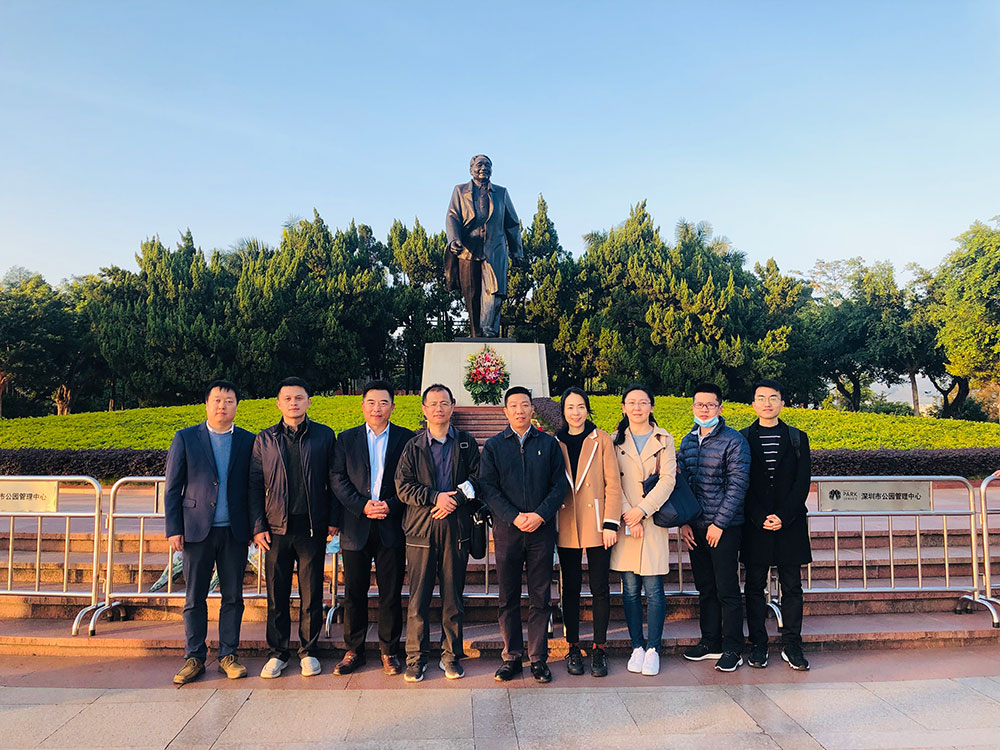 6-战术综合党支部赴深圳博物馆及莲花猴子园发展“不忘初心学党史”主题教育，有效引发党组织的凝聚力和向心力，切实提高党员干部的党性修养和责肆意识。.jpg